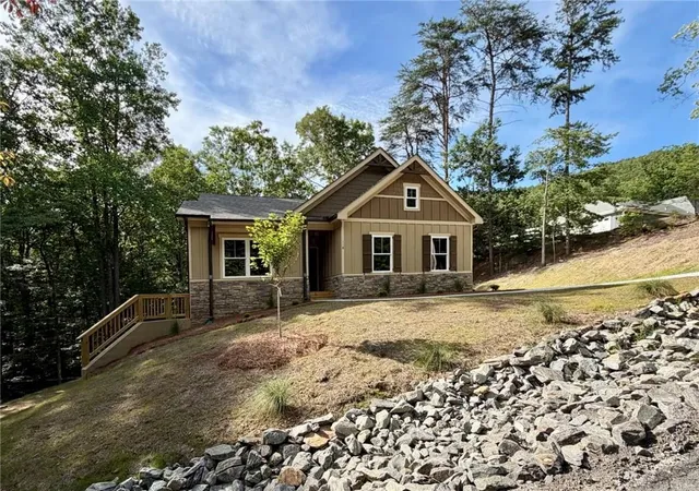 1st image of 118 Osage Ct, Waleska, GA 30183 | MLS# 7768013