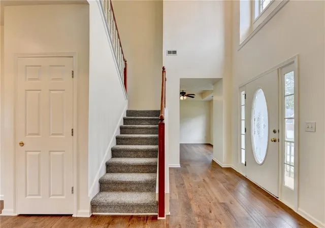 Photo 4 of Sale Pending at 302 Derby Dr, Riverdale, GA 30274 | MLS# 7774436 | Listing updated on 2026-09-04
