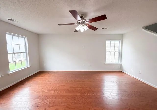 Photo 4 of Sale Pending at 93 Darbys Xing Ct, Hiram, GA 30141 | MLS# 7814825 | Listing updated on 2026-09-09