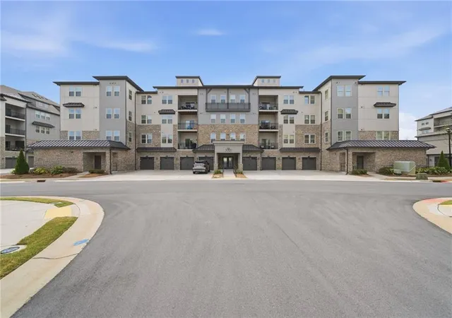 Condominium at 3321 Orwell Way #3104, Cumming, GA 30041 | MLS# 7750061 |  | Sold on 2026-05-11