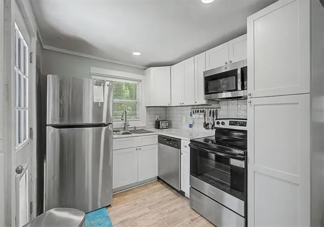Photo 3 of Sale Pending at 290 Dock Hyde Rd, Carrollton, GA 30116 | MLS# 7769521 | Listing updated on 2026-10-03