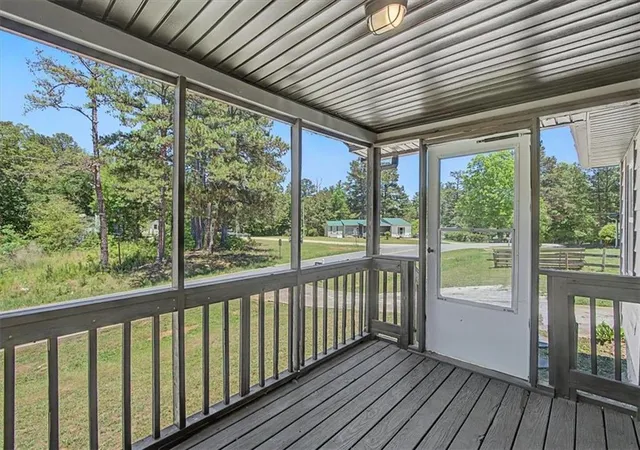 Photo 4 of Sale Pending at 290 Dock Hyde Rd, Carrollton, GA 30116 | MLS# 7769521 | Listing updated on 2026-10-03