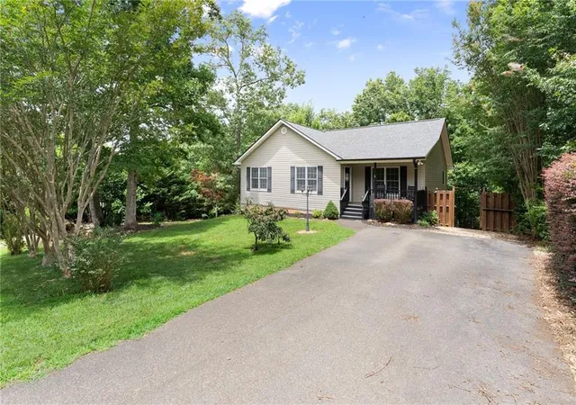 Photo 2 of Single family home for sale at 92 Cedar Springs Ln, Dahlonega, GA 30533 | MLS# 7808985 | Listing updated on 2026-09-10