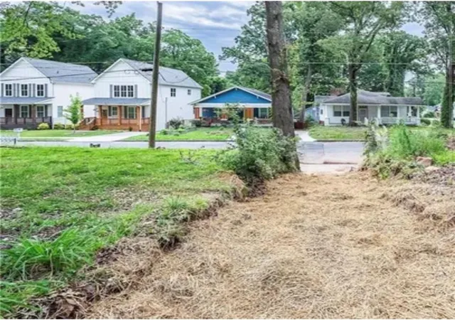 Photo 3 of Land for sale at 839 Gaston St SW, Atlanta, GA 30310 | MLS# 7735786 | Listing updated on 2026-06-30