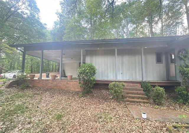 Homes for sale in Snellville, GA | 1988 Rockdale Cir, Snellville, GA 30078 | MLS# 7764979