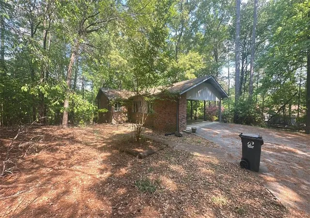 Homes for sale in Snellville, GA | 1988 Rockdale Cir, Snellville, GA 30078 | MLS# 7764979