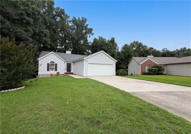 1st image of 2690 Lolli Ct, Ellenwood, GA 30294 | MLS# 7788163