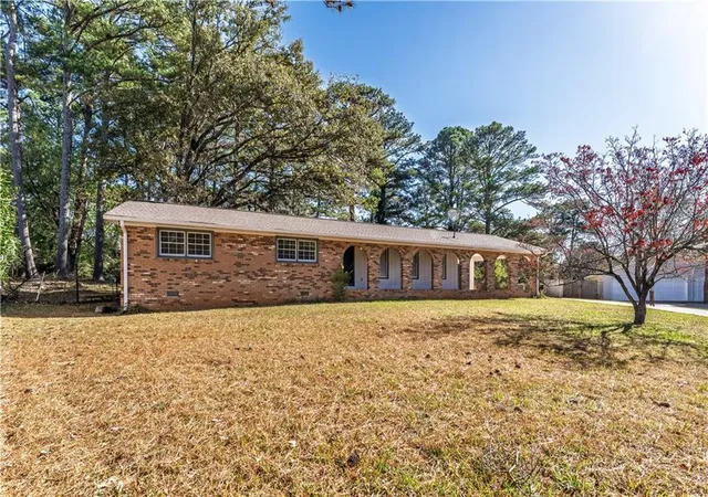 Homes for sale in Duluth, GA | 3518 Tracey Dr, Duluth, GA 30096 | MLS# 7664024