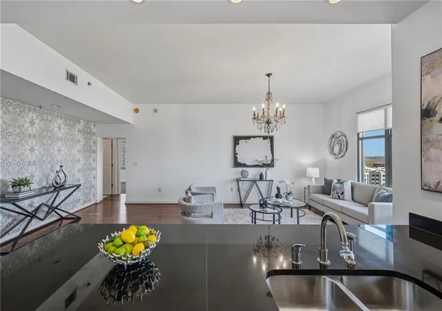 40th image of 565 Peachtree St Ne #1011, Atlanta, GA 30308 | MLS# 7724414
