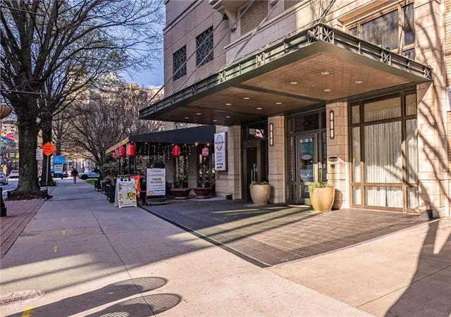 4th image of 565 Peachtree St Ne #1011, Atlanta, GA 30308 | MLS# 7724414