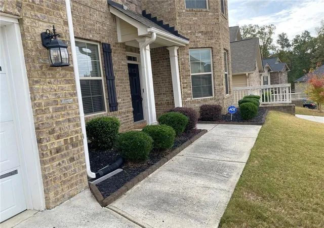 Photo 2 of Single family home for sale at 4806 Ralin Ct, Atlanta, GA 30331 | MLS# 7667131 | Listing updated on 2026-08-09