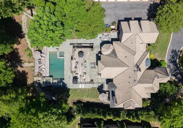2nd image of 3510 Knollwood Dr Nw, Atlanta, GA 30305 | MLS# 7777223