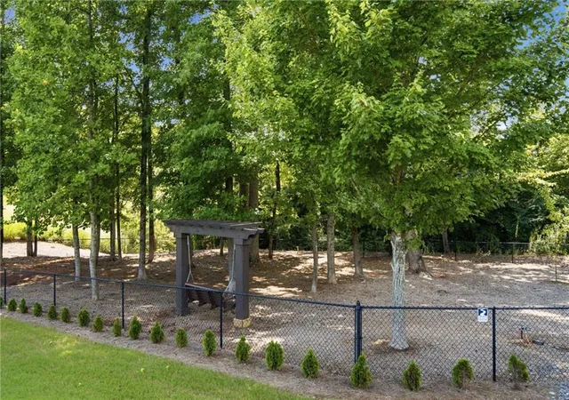 55th image of 2006 Heyward Wy, Alpharetta, GA 30009 | MLS# 7822901