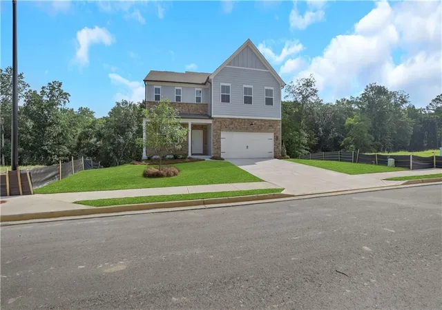 Photo 3 of Single family home for sale at 3091 Ace Blvd, Lawrenceville, GA 30043 | MLS# 7824349 | Listing updated on 2026-09-04
