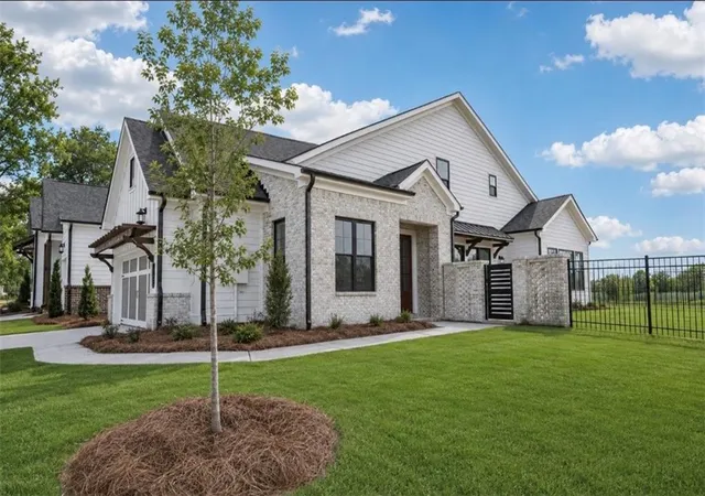 Photo 1 of Single family home for sale at 118 Herring Dr, Hoschton, GA 30548 | MLS# 7814867 | Listing updated on 2026-09-08