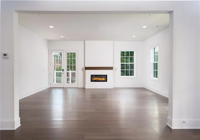 Photo 4 of Condo for sale at 1200 Ponce De Leon Ave #B1, Atlanta, GA 30306 | MLS# 7761030 | Listing updated on 2026-08-25