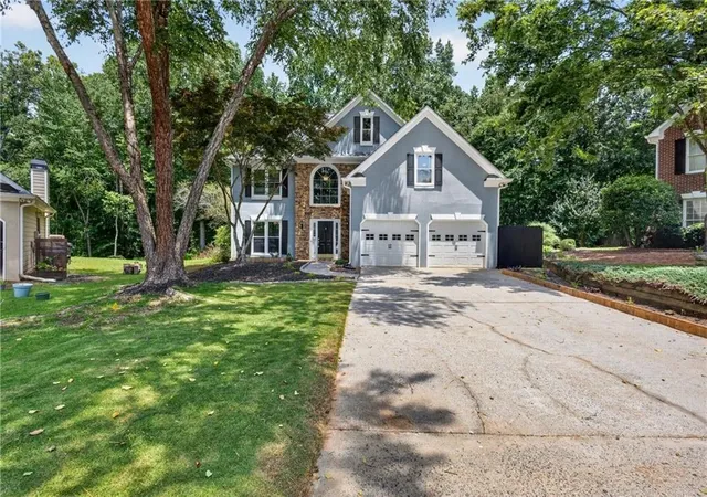Photo 2 of Single family home for sale at 3827 Lance Blf Ct, Duluth, GA 30097 | MLS# 7821597 | Listing updated on 2026-09-08