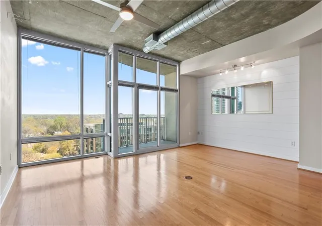 2nd image of 923 Peachtree St Ne, Atlanta, GA 30309