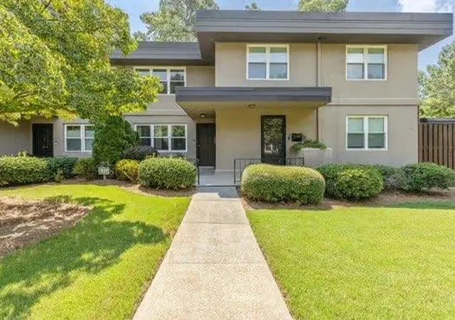 Homes for sale in Atlanta, GA | 311 Lakemoore Dr, Atlanta, GA 30342 | MLS# 7779236