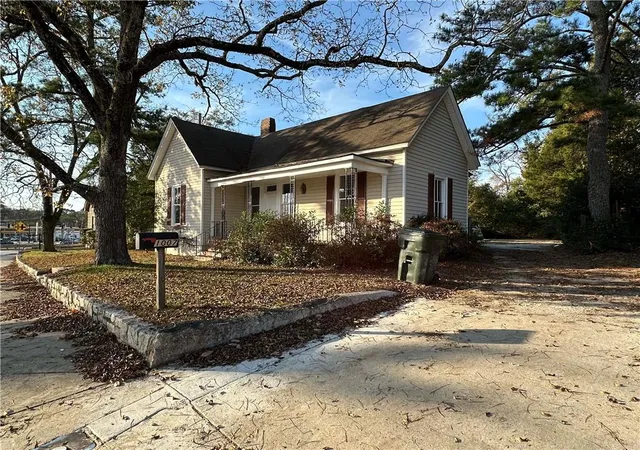 2nd image of 1007 Peek St, Conyers, GA 30012 | MLS# 7763270