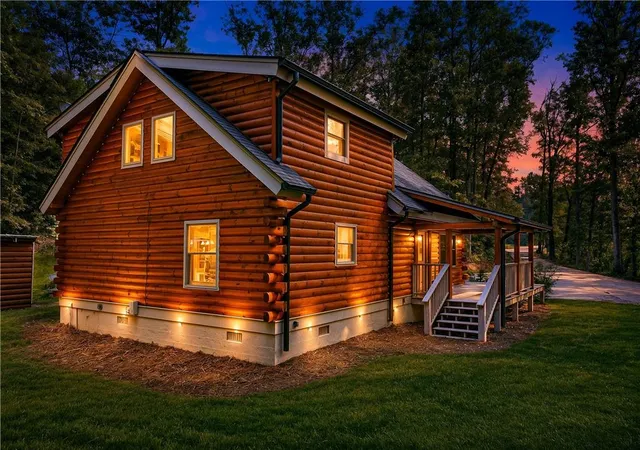 2nd image of 4947 Weaver Rd, Gainesville, GA 30507 | MLS# 7644404