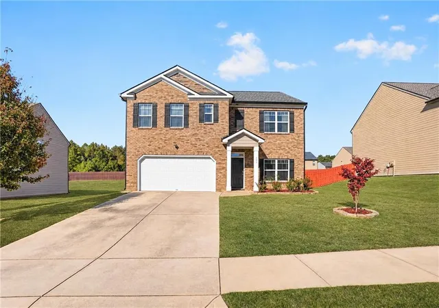 Photo 1 of Single family home for sale at 253 Loganview Dr, Loganville, GA 30052 | MLS# 7860658 | Listing updated on 2026-10-29