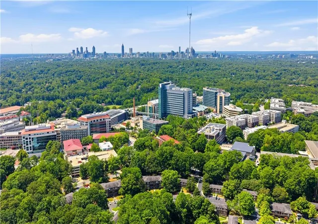 Listing Photo 2 - Condo for sale in building located at 773 Houston Mill Rd, Atlanta, GA 30329 - Unit #4