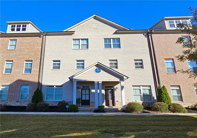 1st image of 1212 Stone Castle Cir, Smyrna, GA 30080 | MLS# 7678112