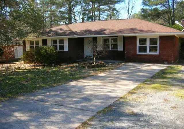Photo 1 of Sale Pending at 2226 Lynn Dr Sw, Marietta, GA 30060 | MLS# 7797777 | Listing updated on 2026-10-04