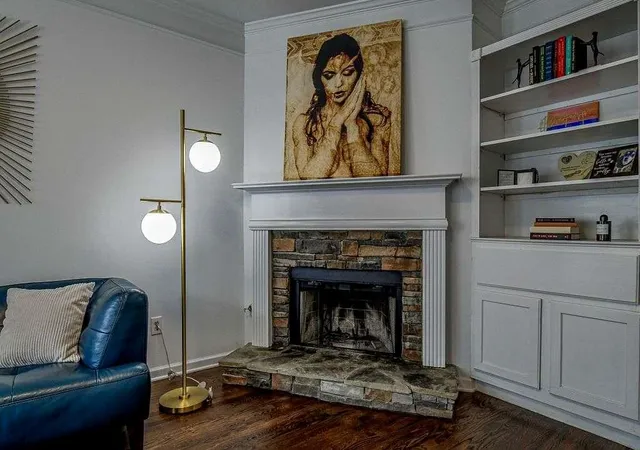 Photo 4 of Townhouse for sale at 2436 Leaf Holw Ct, Atlanta, GA 30339 | MLS# 7815082 | Listing updated on 2026-09-26