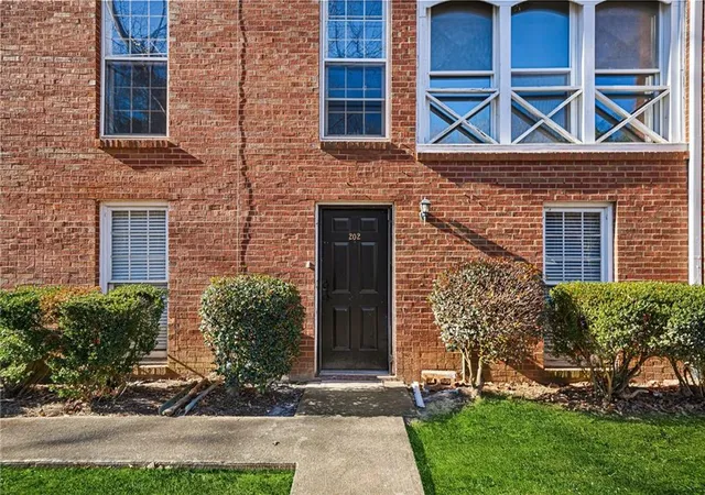 Homes for sale in Marietta, GA | 1166 Booth Rd Sw #202, Marietta, GA 30008 | MLS# 7797573