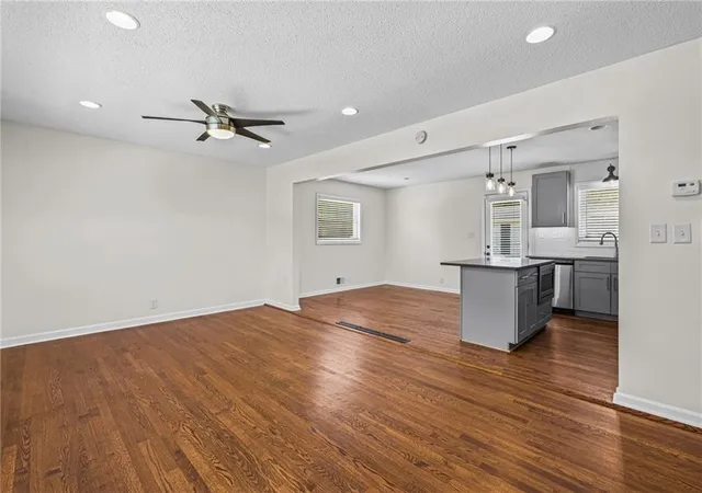 5th image of 2497 Whites Mill Ln, Decatur, GA 30032 | MLS# 7769210