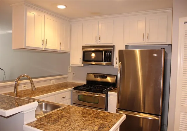 Townhouse at 2232 Dunseath Ave Nw #305, Atlanta, GA 30318 | MLS# 6786923 | | Sold on 2020-12-28