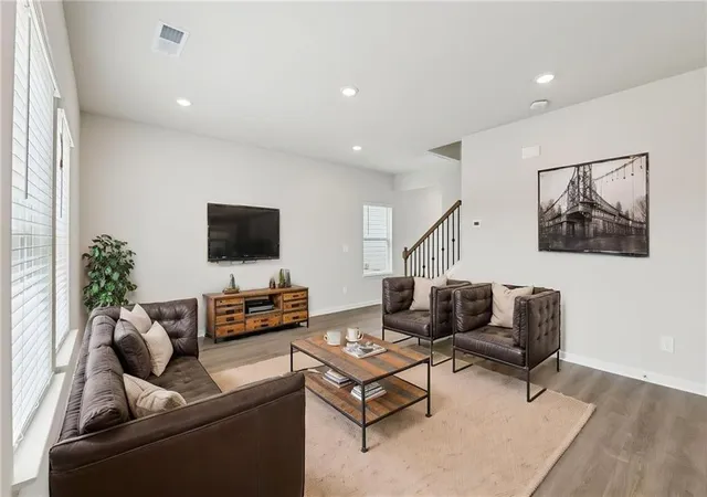 5th image of 2801 Manor Dr, College Park, GA 30337 | MLS# 7816858