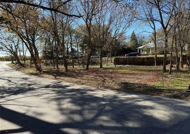 Photo 3 of Land for sale at 1711 Marietta Rd, Atlanta, GA 30318 | MLS# 7684313 | Listing updated on 2026-09-08
