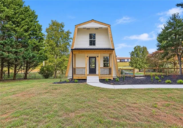 Single family home for sale at 375 Wilbanks St, Baldwin, GA 30511 | MLS# 7856009