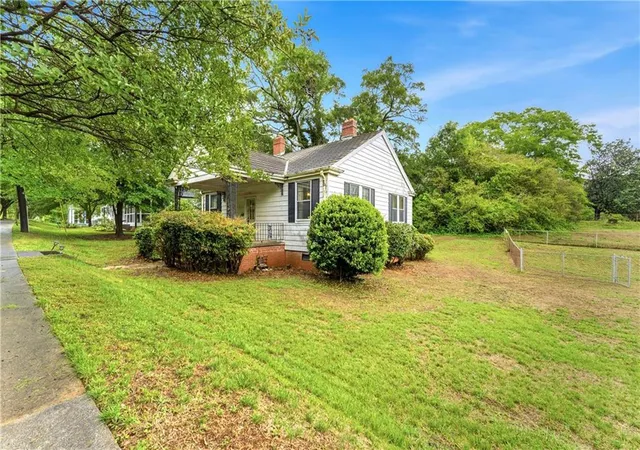 3rd image of 5111 Newark Ave, Clarkdale, GA 30111 | MLS# 7767632