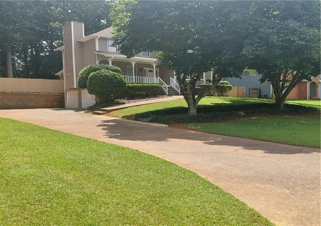 Photo 3 of Single family home for sale at 2081 Kolb Ridge Ct, Marietta, GA 30008 | MLS# 7804143 | Listing updated on 2026-09-07