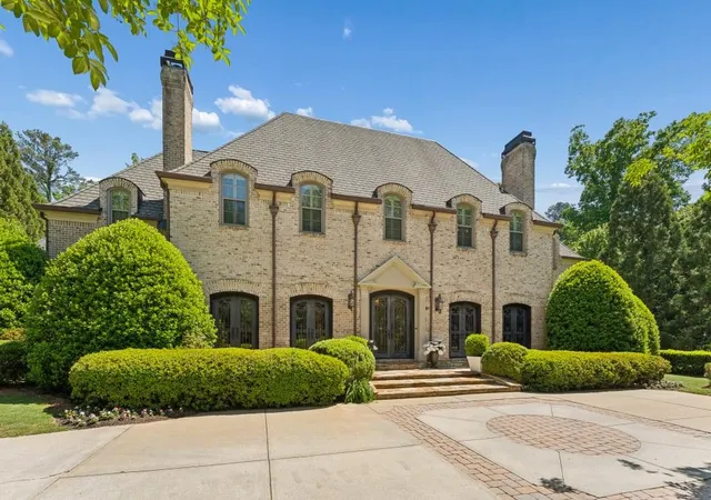 1st image of 4235 Regency Ct Nw, Atlanta, GA 30327 | MLS# 7762150