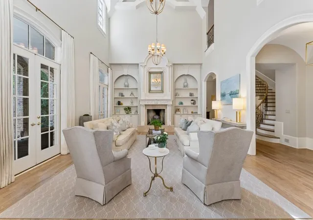 3rd image of 4235 Regency Ct Nw, Atlanta, GA 30327 | MLS# 7762150