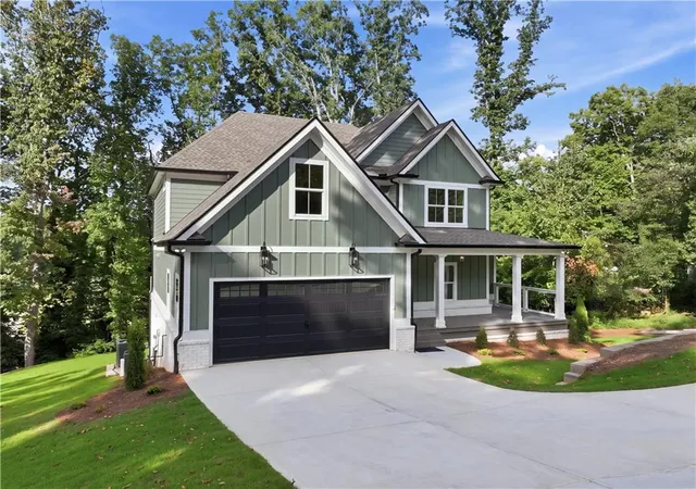3rd image of 784 Sherwood Rd, Gainesville, GA 30501 | MLS# 7821180