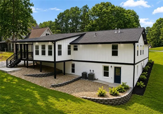 2nd image of 2265 Hillbriar Dr, Buford, GA 30518 | MLS# 7813506