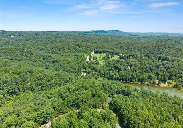 2nd image of 150 Lake Ridge Trl, Baldwin, GA 30511 | MLS# 7823745