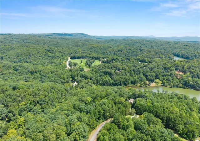 3rd image of 150 Lake Ridge Trl, Baldwin, GA 30511 | MLS# 7823745