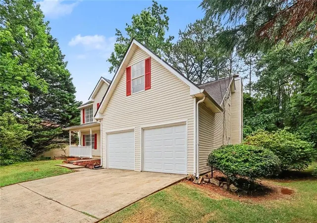 Homes for sale in Lithonia, GA | 1298 Berryhill Dr, Lithonia, GA 30058 | MLS# 7778372