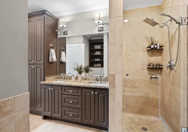 Photo 4 of Condo for sale at 2255 Peachtree Rd NE #820, Atlanta, GA 30309 | MLS# 7787787 | Listing updated on 2026-09-10