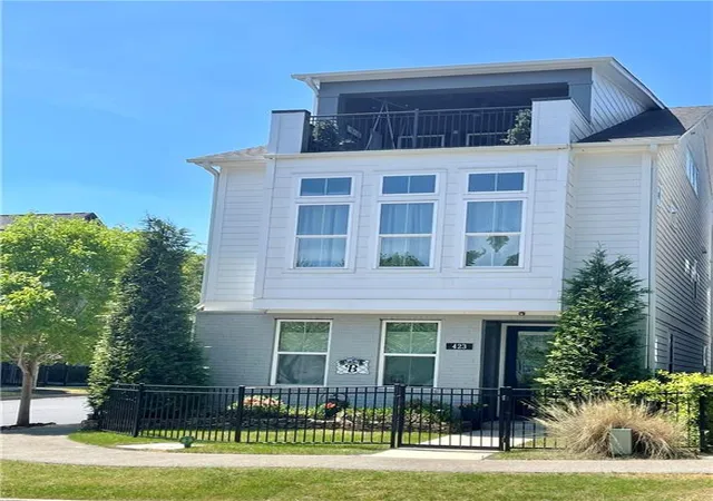 Photo 1 of Sale Pending at 423 Hargrove Ln, Decatur, GA 30030 | MLS# 7814731 | Listing updated on 2026-09-02