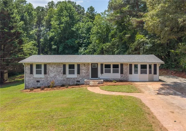 2nd image of 321 Scoggins Rd, Dallas, GA 30157 | MLS# 7798113
