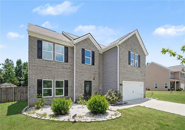 2nd image of 90 Victory Ln, Covington, GA 30016 | MLS# 7790158