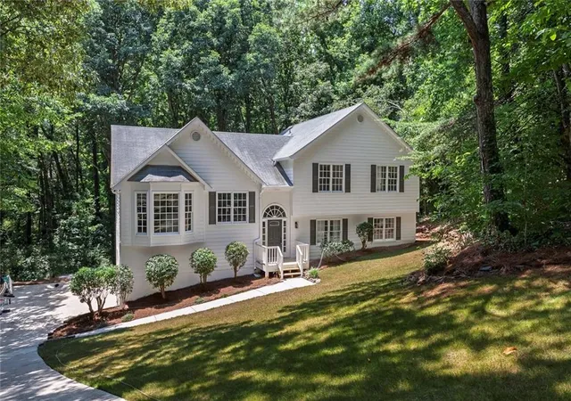 Homes for sale in Woodstock, GA | 132 Springwater Tr, Woodstock, GA 30188 | MLS# 7797900